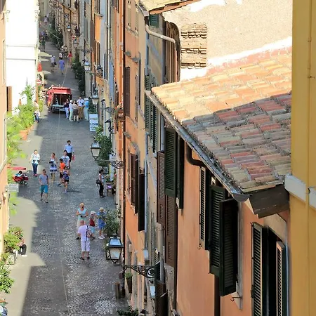 Ferienhaus Residenza Torre Vecchiarelli - Apt 4 *