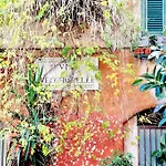 Holiday home Residenza Torre Vecchiarelli - Apt 4